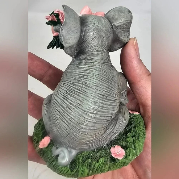 Trunk Full Of Hope Collection Elephant Figurine "A Trunk Full Of Caring" #3091A - Picture 7 of 11